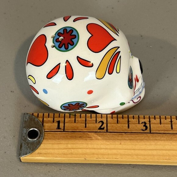 Dia de los Muertos Salt & Pepper Shakers Sugar Skulls Day of the Dead Halloween - Picture 10 of 11